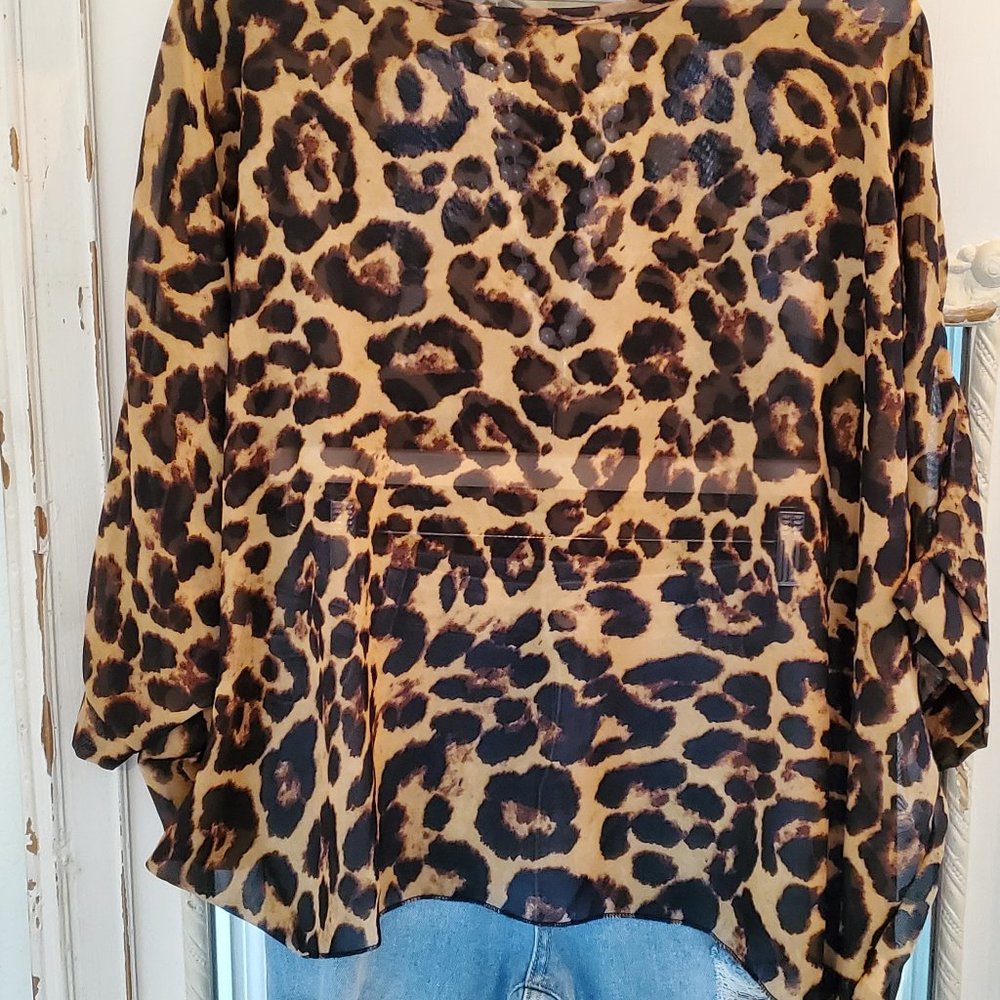 Pullover Top - Sheer Large Leopard Print